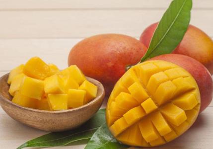 研究显示：芒果中丰富的多酚类物质有助于降低血糖和抵御炎症