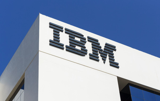 IBM第一季度营收176亿美元 同比下降3.4% 股票下跌