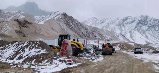 新疆若羌县矿区资源路建设加快推进 已完成约25%