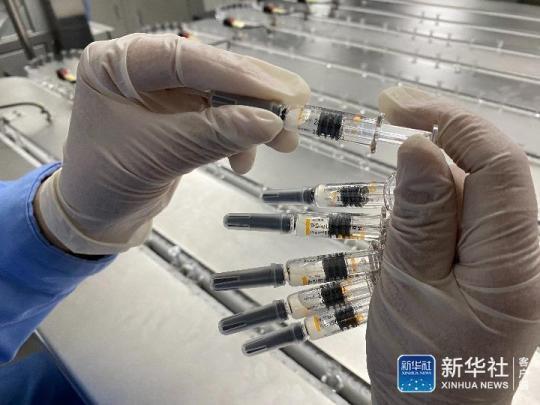 探访北京新冠疫苗车间：：“干就完了”24小时生产不停歇 