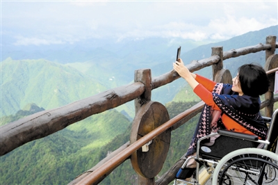打造无障碍游览环线 让“轮椅游客”坐游莽山